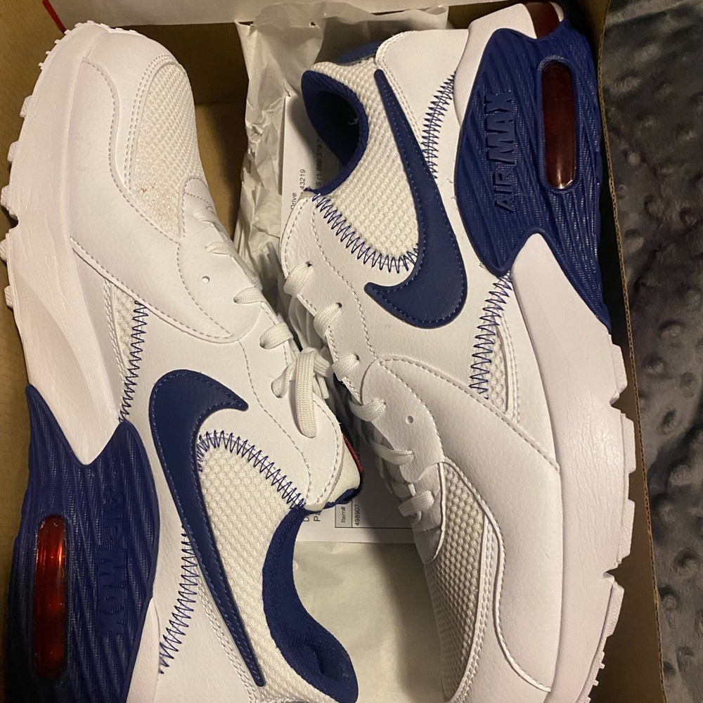 Men’s Nike AirMax Excee